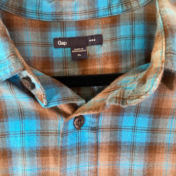 Gap Plaid Flannel Button Up in Blue and Brown - Picture 3 of 4